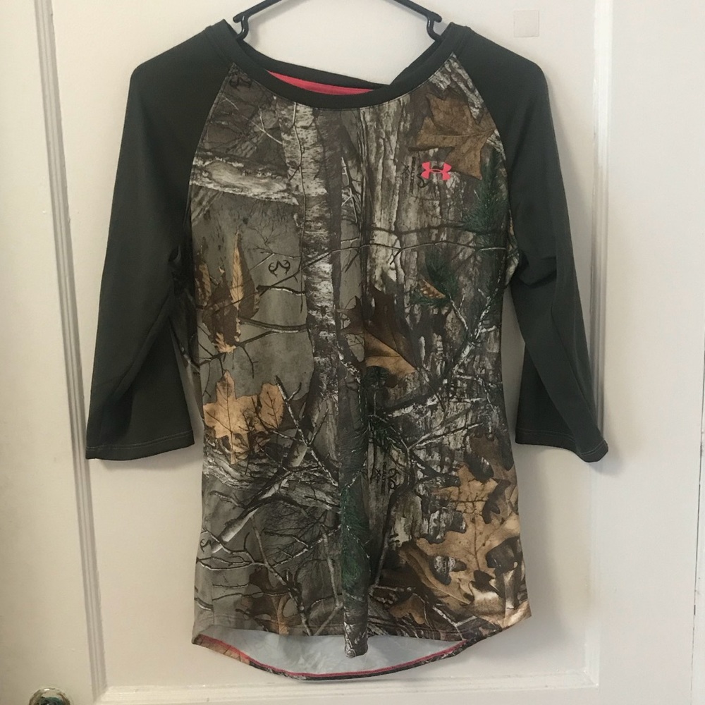 Under Armour camo print heat gear women’s top